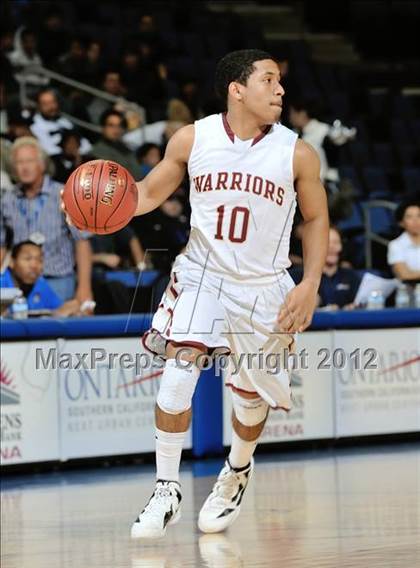 Thumbnail 2 in Alemany vs. St. John Bosco (CIF D3 SoCal Regional Final) photogallery.