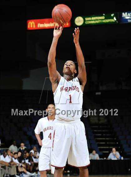Thumbnail 2 in Alemany vs. St. John Bosco (CIF D3 SoCal Regional Final) photogallery.