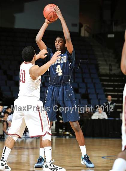 Thumbnail 3 in Alemany vs. St. John Bosco (CIF D3 SoCal Regional Final) photogallery.