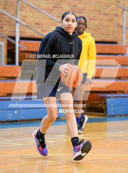 Thumbnail 2 in St. Jean Baptiste vs. Notre Dame of Manhattan (CHSAA Think Pink Event) photogallery.