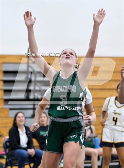 Thumbnail 1 in Ponderosa @ Inderkum photogallery.