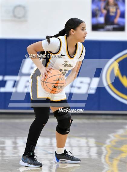 Thumbnail 2 in Ponderosa @ Inderkum photogallery.