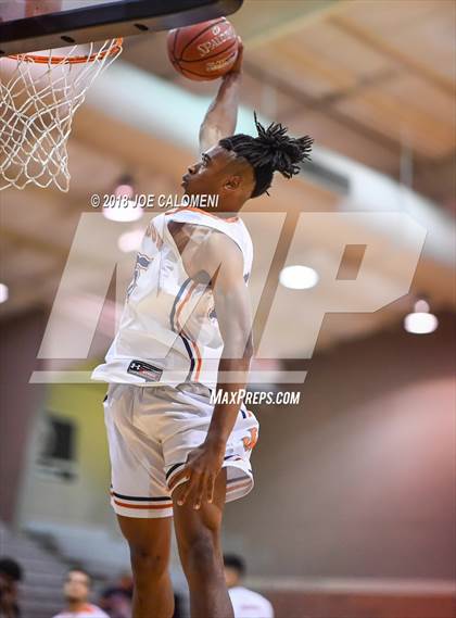 Thumbnail 2 in SAAABC Class 6A Boys High School All Star Game photogallery.
