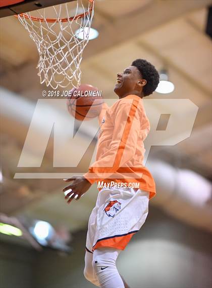 Thumbnail 3 in SAAABC Class 6A Boys High School All Star Game photogallery.