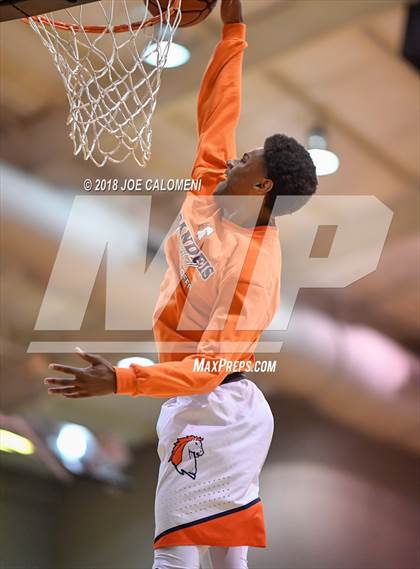 Thumbnail 2 in SAAABC Class 6A Boys High School All Star Game photogallery.