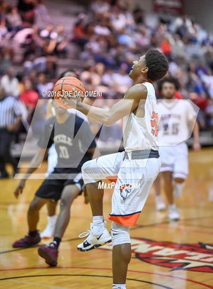 Thumbnail 1 in SAAABC Class 6A Boys High School All Star Game photogallery.