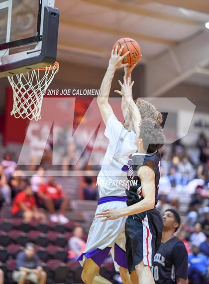 Thumbnail 1 in SAAABC Class 6A Boys High School All Star Game photogallery.