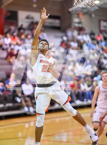 Thumbnail 3 in SAAABC Class 6A Boys High School All Star Game photogallery.