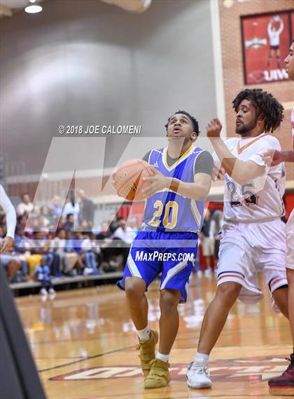 Thumbnail 2 in SAAABC Class 6A Boys High School All Star Game photogallery.