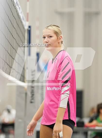 Thumbnail 1 in West Ottawa vs. South Lyon East (Motor City Power Series) photogallery.