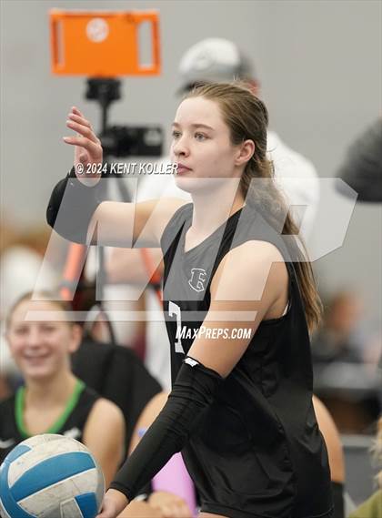 Thumbnail 2 in West Ottawa vs. South Lyon East (Motor City Power Series) photogallery.