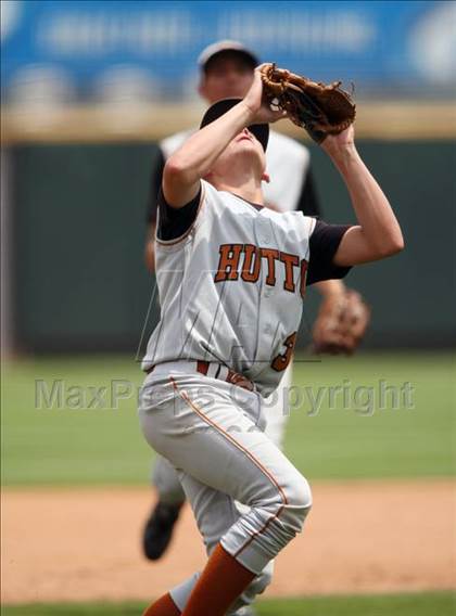 Thumbnail 2 in Lake Travis vs. Hutto (4A Region 4 Quarterfinals) photogallery.