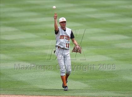 Thumbnail 3 in Lake Travis vs. Hutto (4A Region 4 Quarterfinals) photogallery.