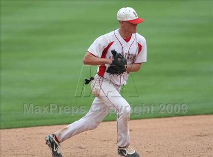 Thumbnail 3 in Lake Travis vs. Hutto (4A Region 4 Quarterfinals) photogallery.