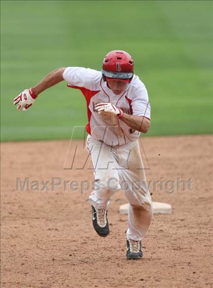 Thumbnail 2 in Lake Travis vs. Hutto (4A Region 4 Quarterfinals) photogallery.