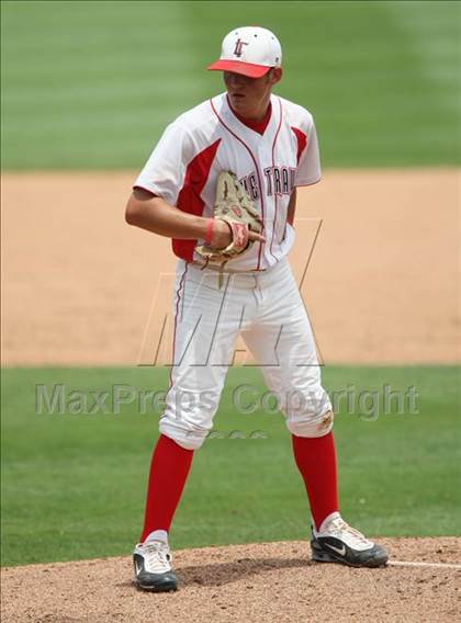 Thumbnail 1 in Lake Travis vs. Hutto (4A Region 4 Quarterfinals) photogallery.