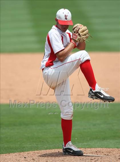Thumbnail 2 in Lake Travis vs. Hutto (4A Region 4 Quarterfinals) photogallery.