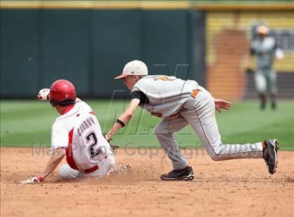 Thumbnail 2 in Lake Travis vs. Hutto (4A Region 4 Quarterfinals) photogallery.