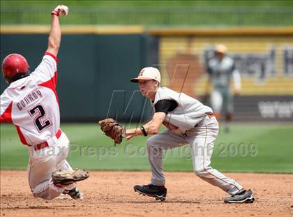 Thumbnail 3 in Lake Travis vs. Hutto (4A Region 4 Quarterfinals) photogallery.