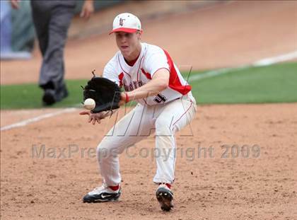 Thumbnail 3 in Lake Travis vs. Hutto (4A Region 4 Quarterfinals) photogallery.
