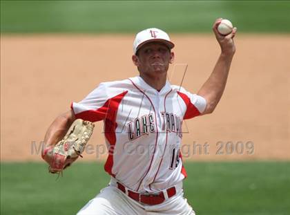 Thumbnail 3 in Lake Travis vs. Hutto (4A Region 4 Quarterfinals) photogallery.
