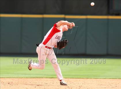 Thumbnail 2 in Lake Travis vs. Hutto (4A Region 4 Quarterfinals) photogallery.