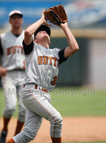 Thumbnail 3 in Lake Travis vs. Hutto (4A Region 4 Quarterfinals) photogallery.