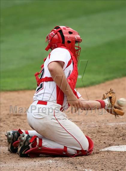 Thumbnail 1 in Lake Travis vs. Hutto (4A Region 4 Quarterfinals) photogallery.