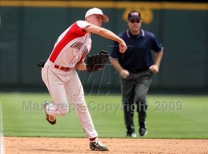 Thumbnail 2 in Lake Travis vs. Hutto (4A Region 4 Quarterfinals) photogallery.
