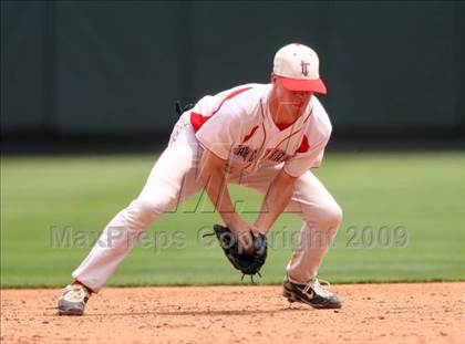 Thumbnail 3 in Lake Travis vs. Hutto (4A Region 4 Quarterfinals) photogallery.