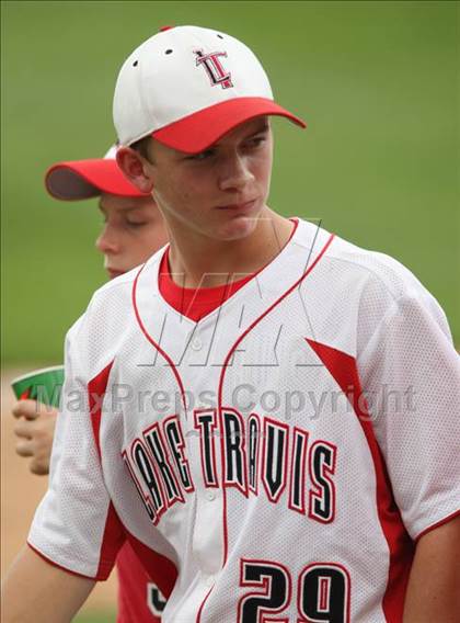 Thumbnail 2 in Lake Travis vs. Hutto (4A Region 4 Quarterfinals) photogallery.