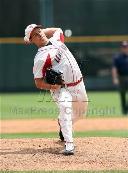 Thumbnail 2 in Lake Travis vs. Hutto (4A Region 4 Quarterfinals) photogallery.