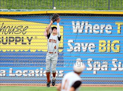 Thumbnail 3 in Lake Travis vs. Hutto (4A Region 4 Quarterfinals) photogallery.