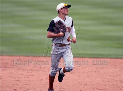 Thumbnail 3 in Lake Travis vs. Hutto (4A Region 4 Quarterfinals) photogallery.