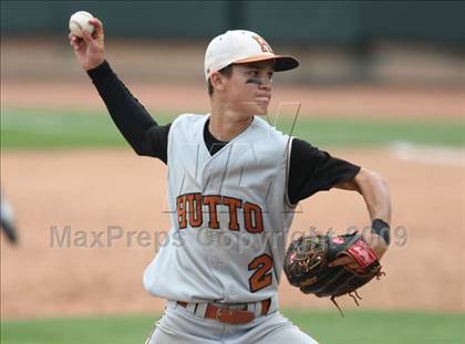 Thumbnail 3 in Lake Travis vs. Hutto (4A Region 4 Quarterfinals) photogallery.