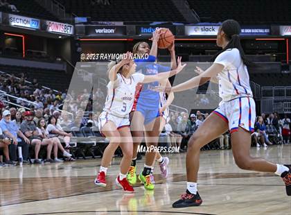 Thumbnail 1 in Indiana vs Kentucky All-Star Game photogallery.