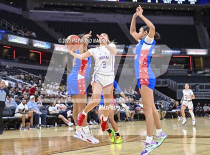Thumbnail 3 in Indiana vs Kentucky All-Star Game photogallery.