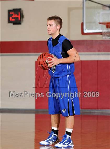 Thumbnail 1 in Amador vs. Highlands (Viking Classic) photogallery.