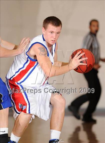 Thumbnail 3 in Amador vs. Highlands (Viking Classic) photogallery.