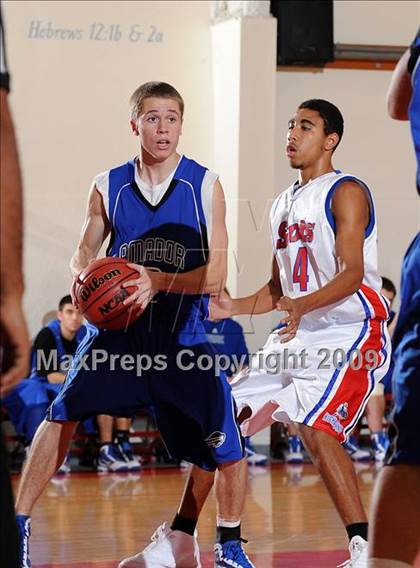 Thumbnail 3 in Amador vs. Highlands (Viking Classic) photogallery.