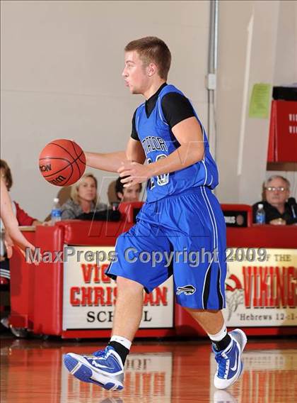 Thumbnail 1 in Amador vs. Highlands (Viking Classic) photogallery.