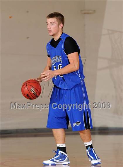 Thumbnail 1 in Amador vs. Highlands (Viking Classic) photogallery.