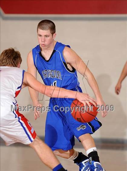 Thumbnail 1 in Amador vs. Highlands (Viking Classic) photogallery.