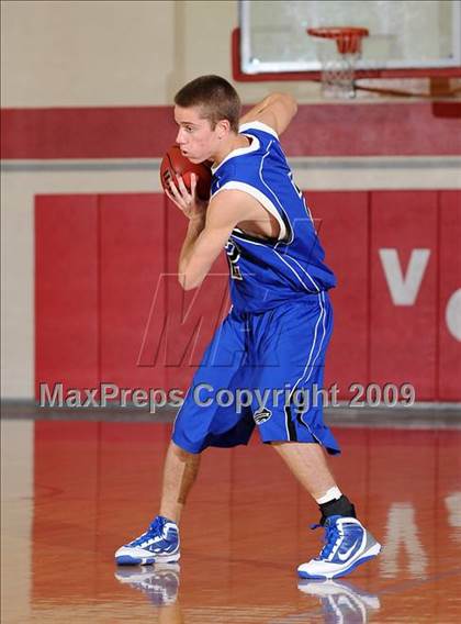 Thumbnail 1 in Amador vs. Highlands (Viking Classic) photogallery.