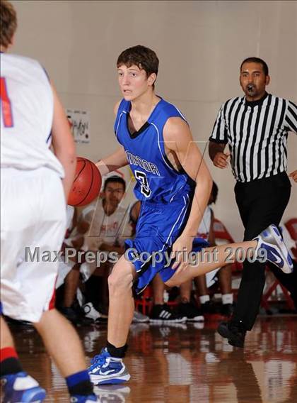 Thumbnail 3 in Amador vs. Highlands (Viking Classic) photogallery.