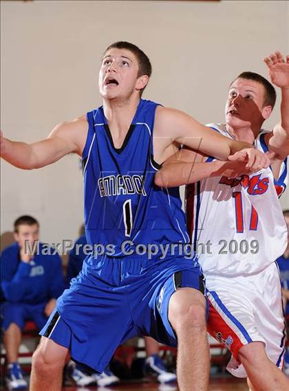 Thumbnail 1 in Amador vs. Highlands (Viking Classic) photogallery.