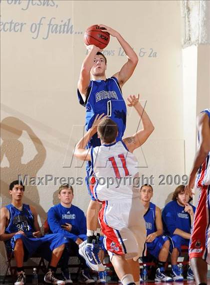 Thumbnail 1 in Amador vs. Highlands (Viking Classic) photogallery.