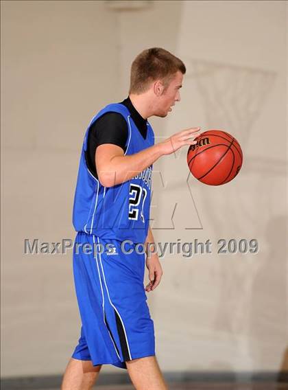 Thumbnail 1 in Amador vs. Highlands (Viking Classic) photogallery.
