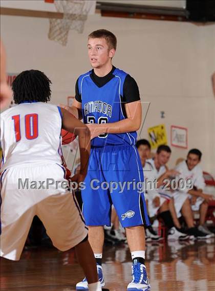 Thumbnail 3 in Amador vs. Highlands (Viking Classic) photogallery.