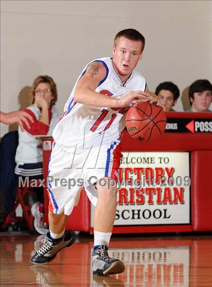 Thumbnail 3 in Amador vs. Highlands (Viking Classic) photogallery.